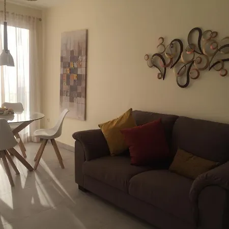 Apartamento En El Galeon アパート